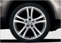 Оригинальный колесный диск Volkswagen Tiguan R19 - Savannah Brillantsilber. 5N0071499 666