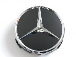 Колпачок ступицы колеса Mercedes - черный матовый с хромированным логотипом.